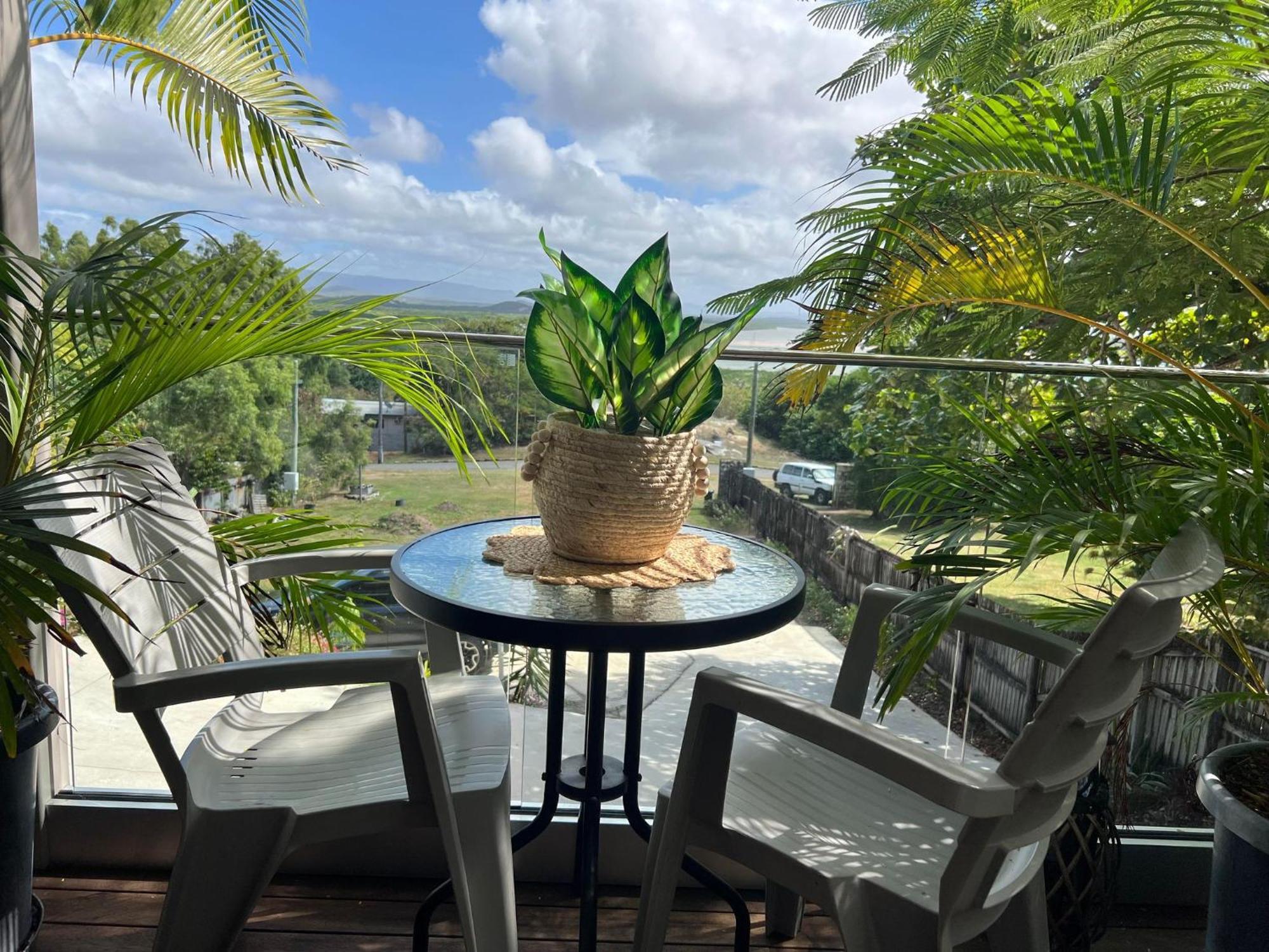The Orchid Suite - Apartment In Cooktown Exteriör bild