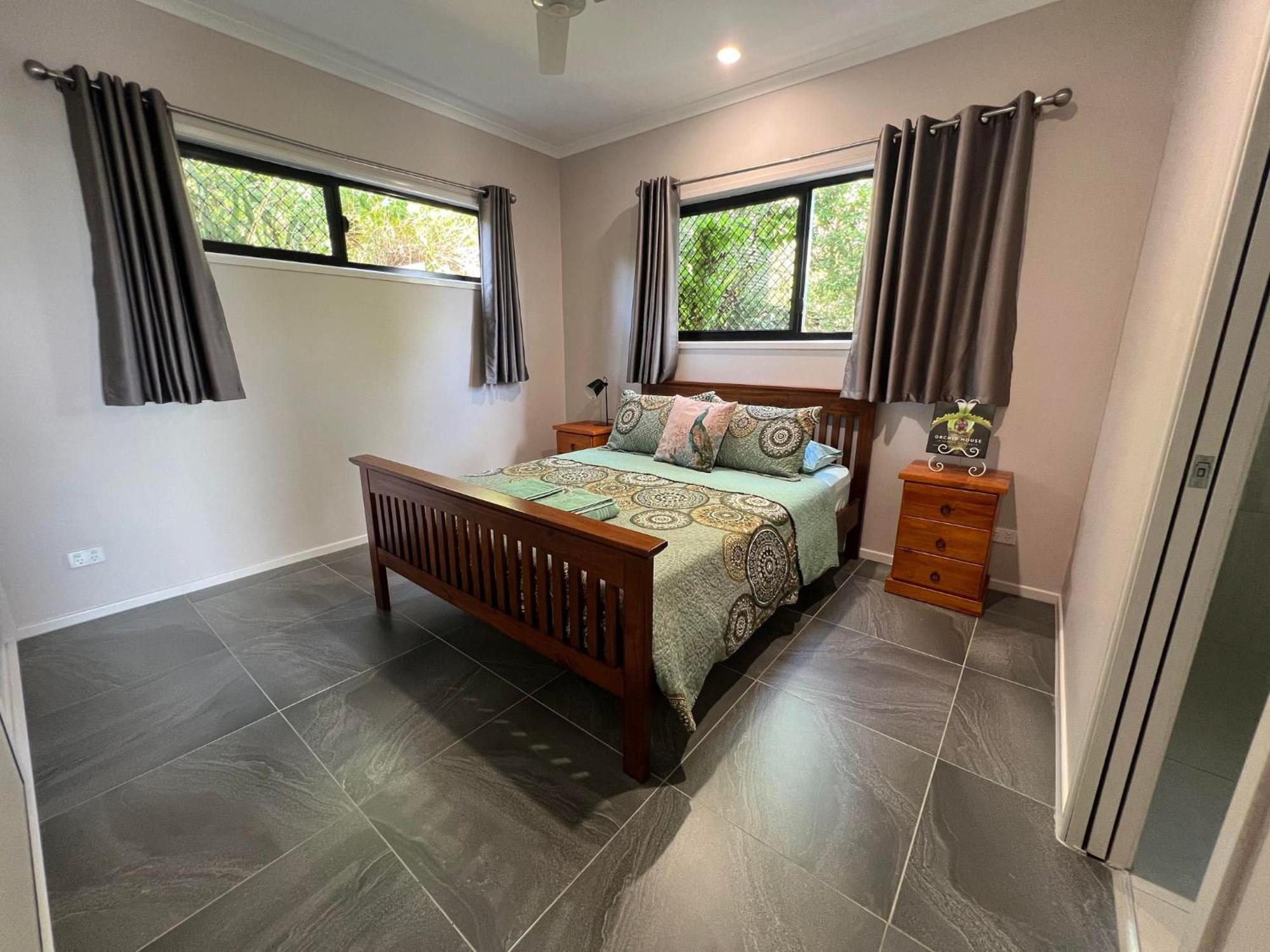 The Orchid Suite - Apartment In Cooktown Exteriör bild