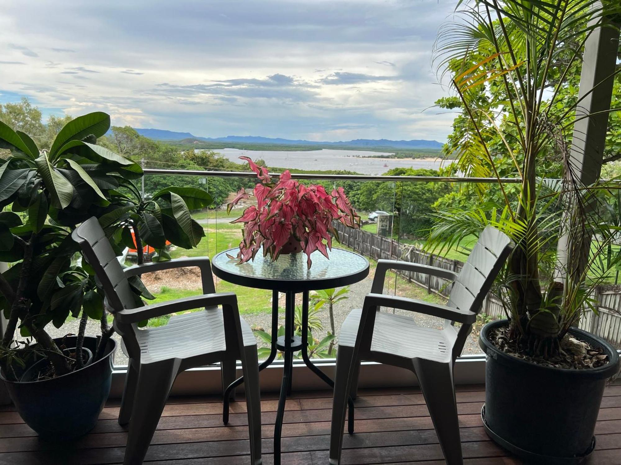 The Orchid Suite - Apartment In Cooktown Exteriör bild